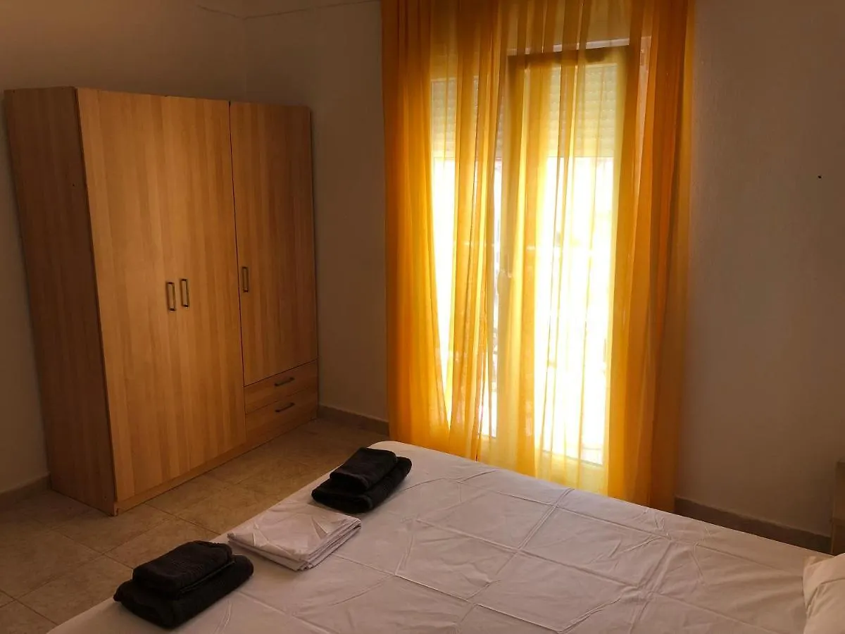 ניאה סקיוני Irida Apartments 0*, ניאה סקיוני